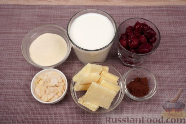 Манная каша с белым шоколадом и вишней