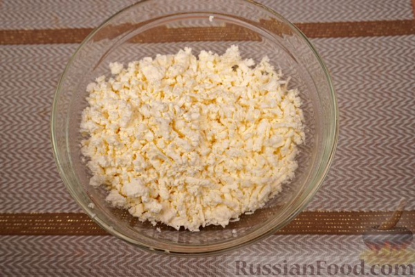 Кёрёзёт (закуска) с творогом, брынзой и шпинатом