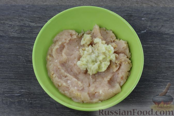 Суп с чечевицей, фрикадельками и овощами