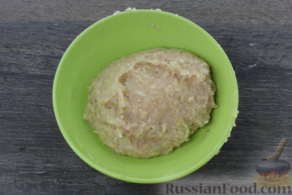 Суп с чечевицей, фрикадельками и овощами