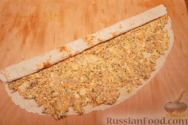 Закусочный рулет из лаваша "Мимоза"