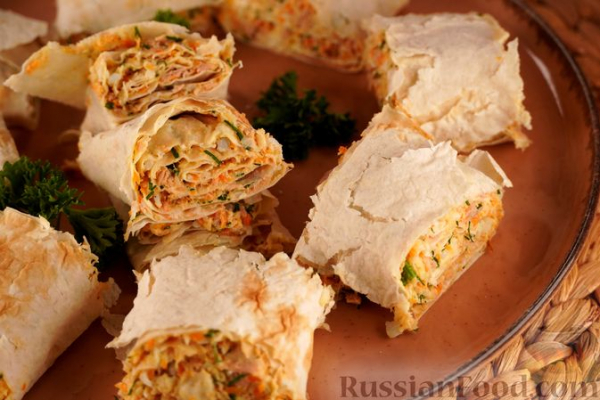 Закусочный рулет из лаваша "Мимоза"