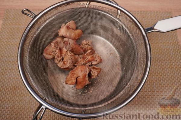 Яйца, фаршированные печенью и грибами
