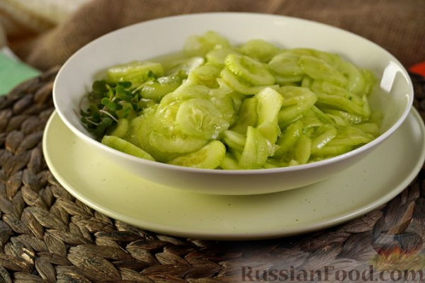 Венгерский салат из огурцов