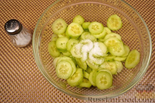 Венгерский салат из огурцов