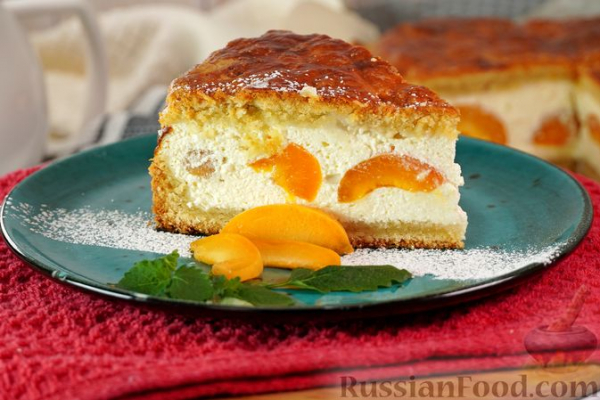 Пирог с творогом и абрикосами