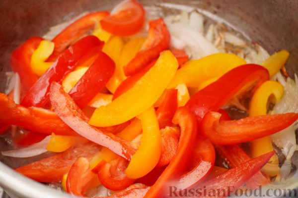 Садж с морепродуктами и овощами