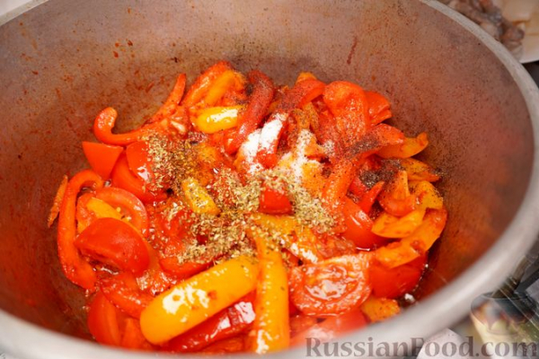 Садж с морепродуктами и овощами