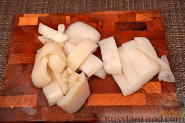Садж с морепродуктами и овощами