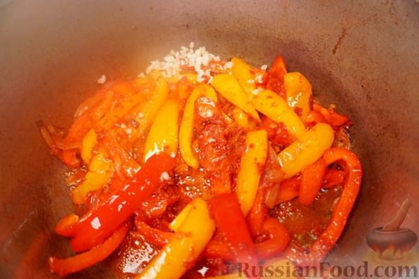 Садж с морепродуктами и овощами