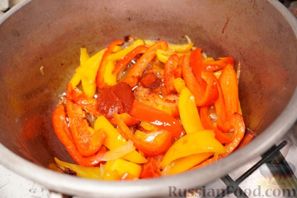 Садж с морепродуктами и овощами