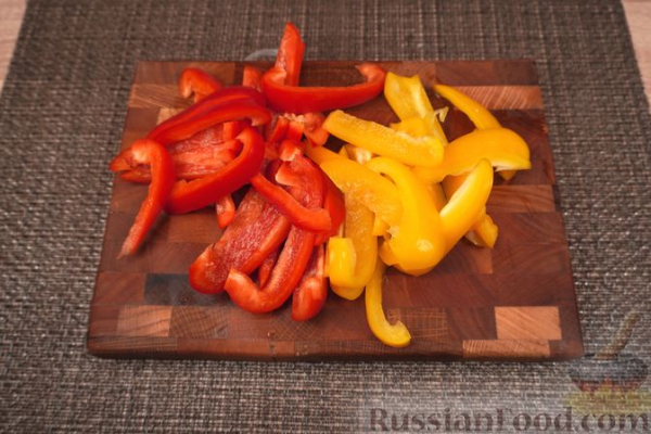 Садж с морепродуктами и овощами