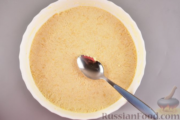 Насыпной пирог с ежевикой