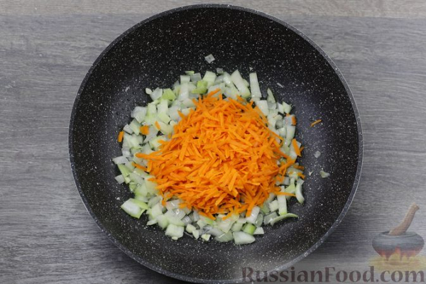 Цветная капуста, тушенная с зелёным горошком