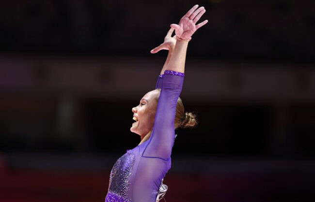 Гимнастка Мельникова выиграла очередное золото ЧМ Гимнастка Мельникова выиграла очередное золото ЧМ