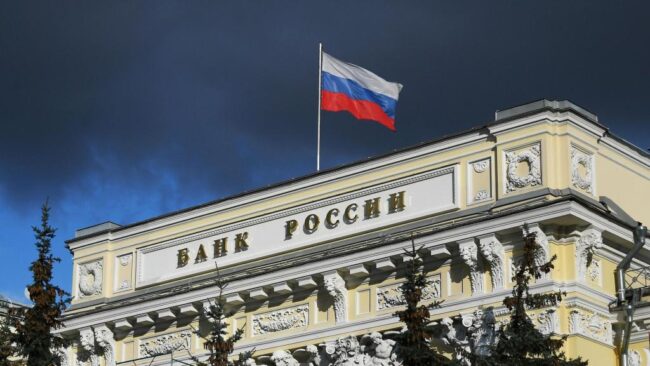 Банк России снимает ограничения на перевод денег за рубеж Банк России снимает ограничения на перевод денег за рубеж