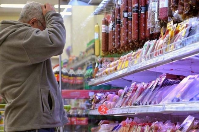 Производители продуктов питания предупредили о повышении цен с 1 января: что подорожает в новом году
