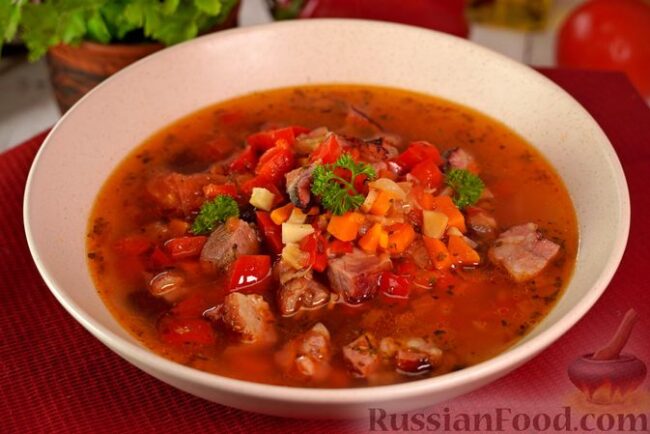 Суп с копчёными рёбрышками, фасолью и овощами