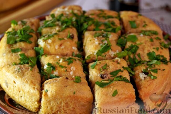 Сватовские пампушки со шкварками