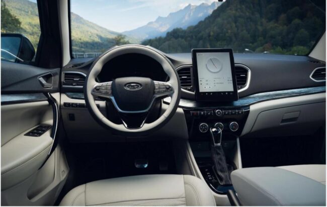 АвтоВАЗ объявил, что установит на Lada современные проекционные дисплеи, как в премиум-иномарках