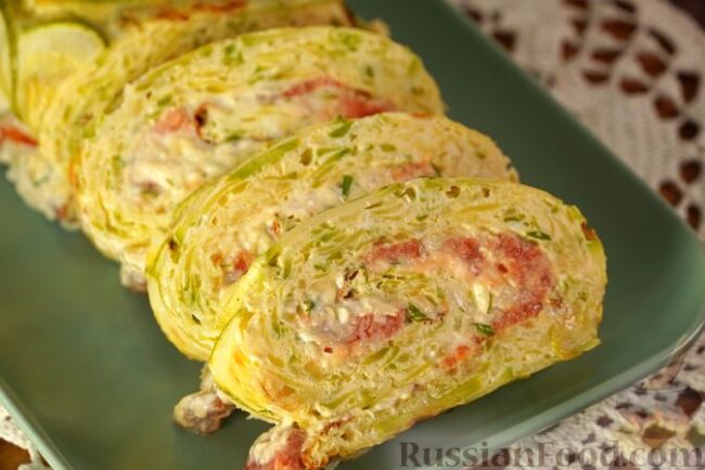 Кабачковый рулет с рыбой